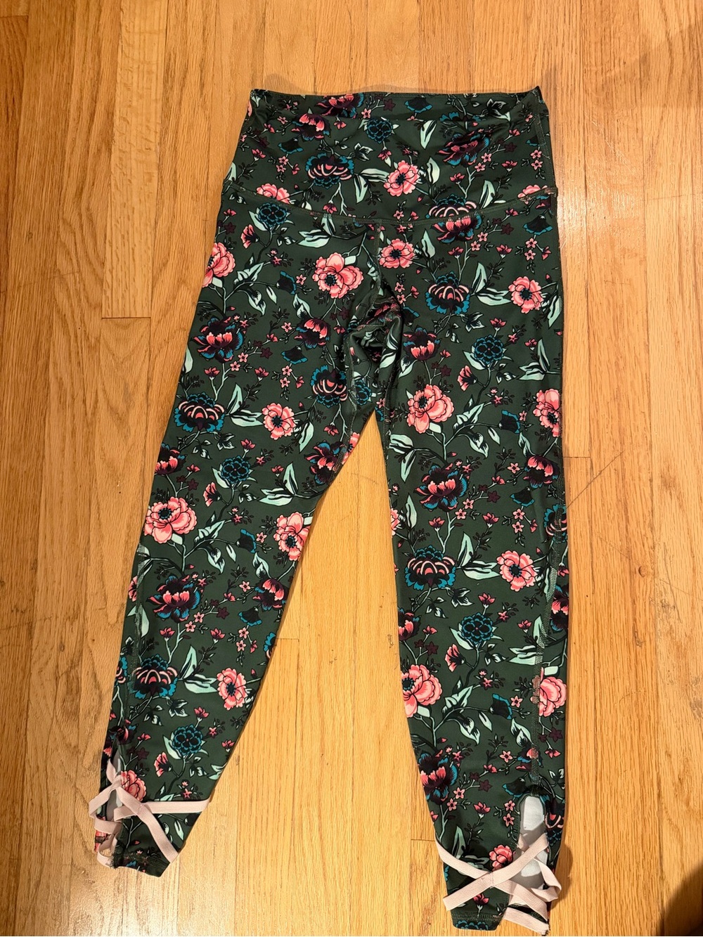 Old Navy Active Floral Leggings Green with Pink Bloom Print Size Small